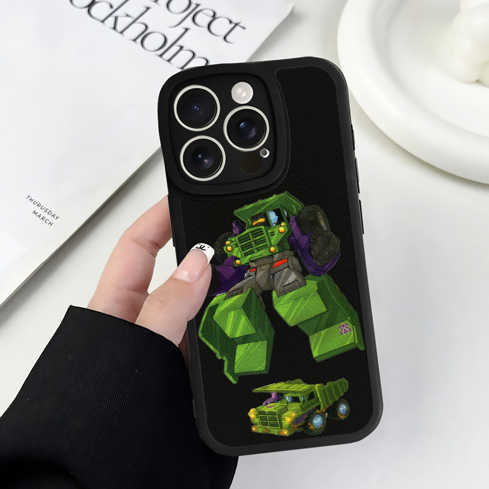 （画像用）  【iPhone 16シリーズ対応】シリコンスマホケース（レザー調） 材質：シリコン